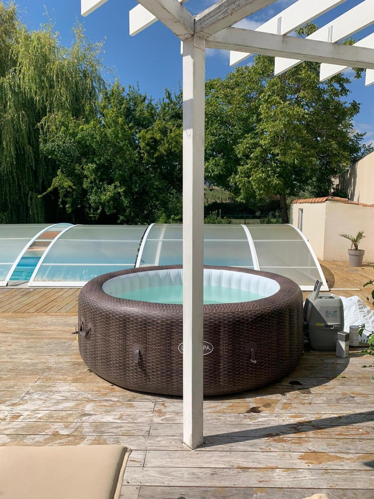 Maison Piscine A 3' De La Mer. Yves Chambre photo